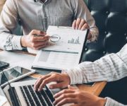 Dịch vụ viết content 2 Ưu nhược điểm của dịch vụ viết content thuê ngoài